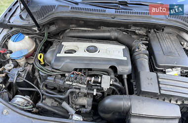 Лифтбек Skoda Superb 2013 в 