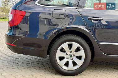 Универсал Skoda Superb 2011 в 