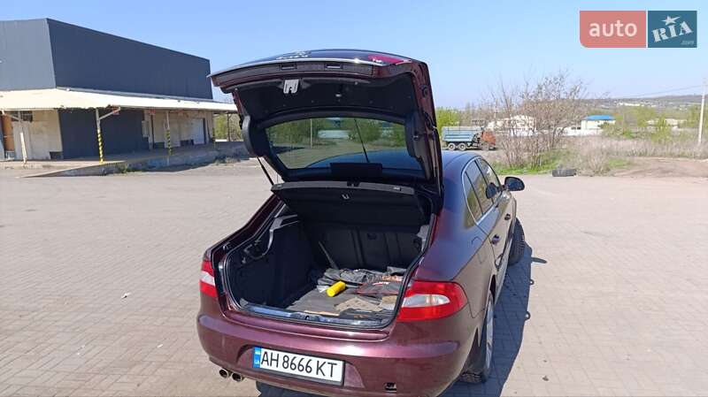 Лифтбек Skoda Superb 2009 в Краматорске