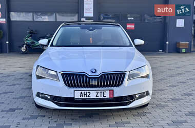 Лифтбек Skoda Superb 2017 в 