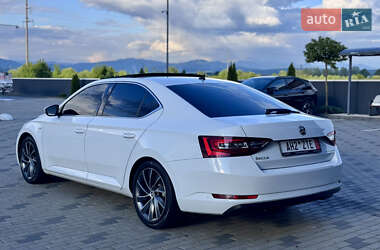 Лифтбек Skoda Superb 2017 в 