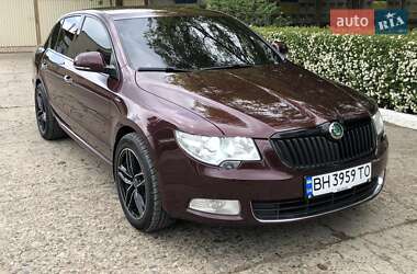 Лифтбек Skoda Superb 2009 в 