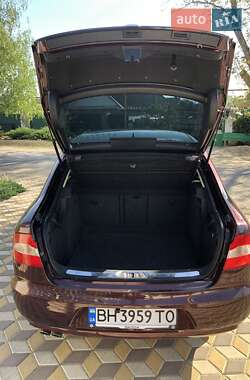 Лифтбек Skoda Superb 2009 в 