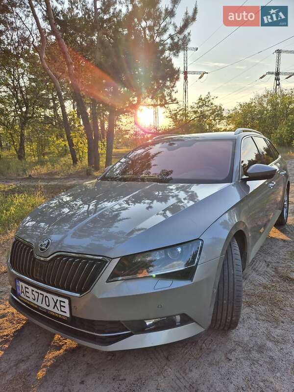 Универсал Skoda Superb 2017 в Днепре