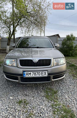 Лифтбек Skoda Superb 2008 в 