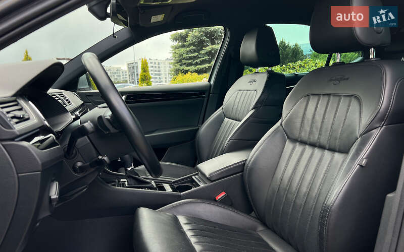 Лифтбек Skoda Superb 2018 в Львове