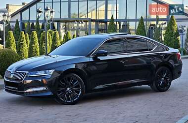 Ліфтбек Skoda Superb 2019 в 