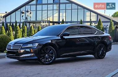 Ліфтбек Skoda Superb 2019 в 