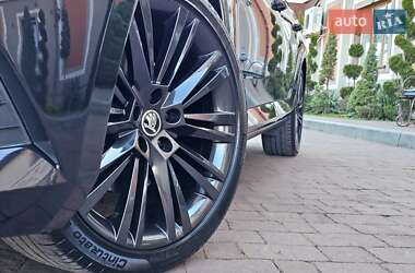 Ліфтбек Skoda Superb 2019 в 