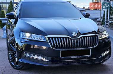 Ліфтбек Skoda Superb 2019 в 