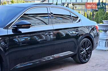 Ліфтбек Skoda Superb 2019 в 