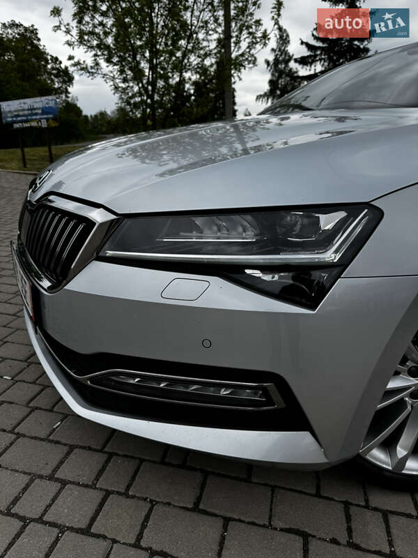 Лифтбек Skoda Superb 2020 в Ивано-Франковске