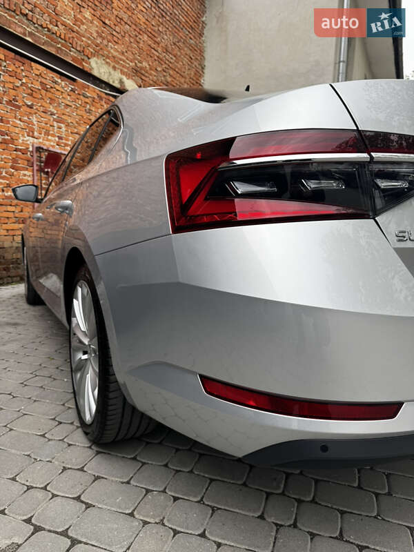 Лифтбек Skoda Superb 2020 в Ивано-Франковске