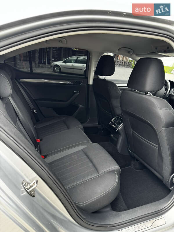 Лифтбек Skoda Superb 2020 в Ивано-Франковске