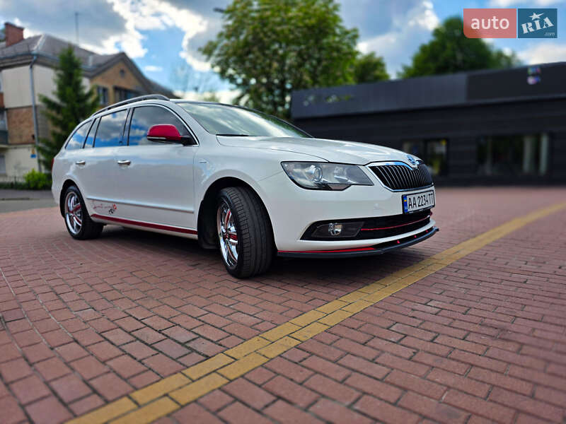 Универсал Skoda Superb 2013 в Киеве