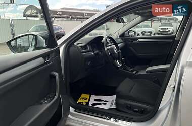 Універсал Skoda Superb 2018 в 