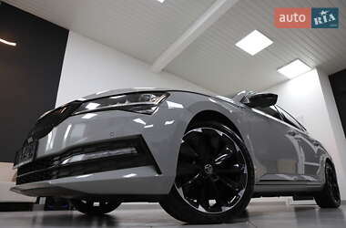 Ліфтбек Skoda Superb 2021 в 