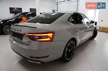 Ліфтбек Skoda Superb 2021 в 