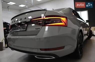 Ліфтбек Skoda Superb 2021 в 