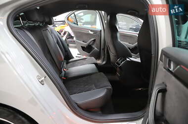 Ліфтбек Skoda Superb 2021 в 