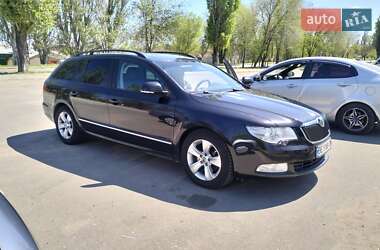 Универсал Skoda Superb 2011 в Николаеве
