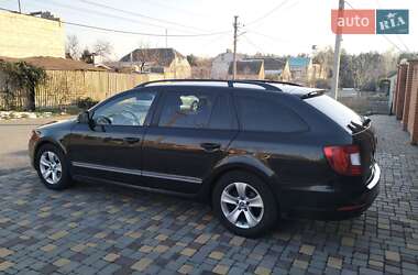 Універсал Skoda Superb 2011 в 