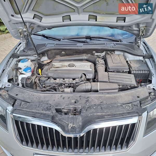 Лифтбек Skoda Superb 2013 в Харькове