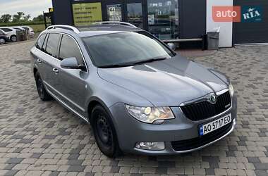 Универсал Skoda Superb 2011 в Мукачево