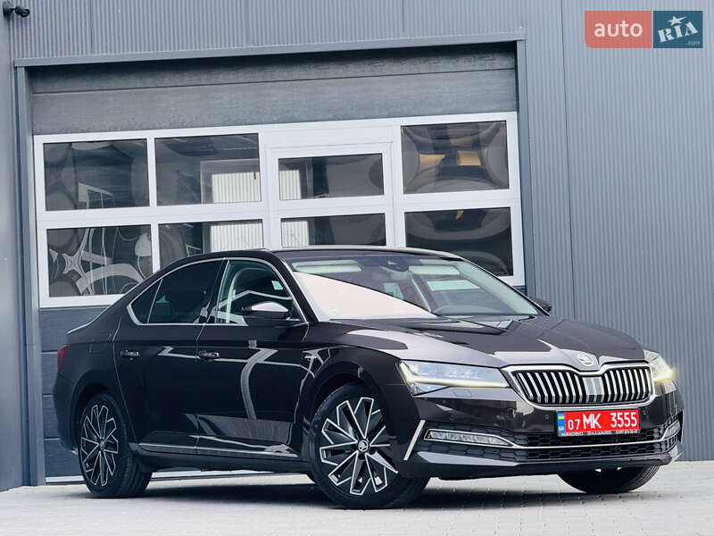 Ліфтбек Skoda Superb 2020 в 