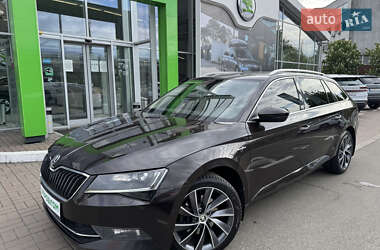 Универсал Skoda Superb 2016 в Киеве