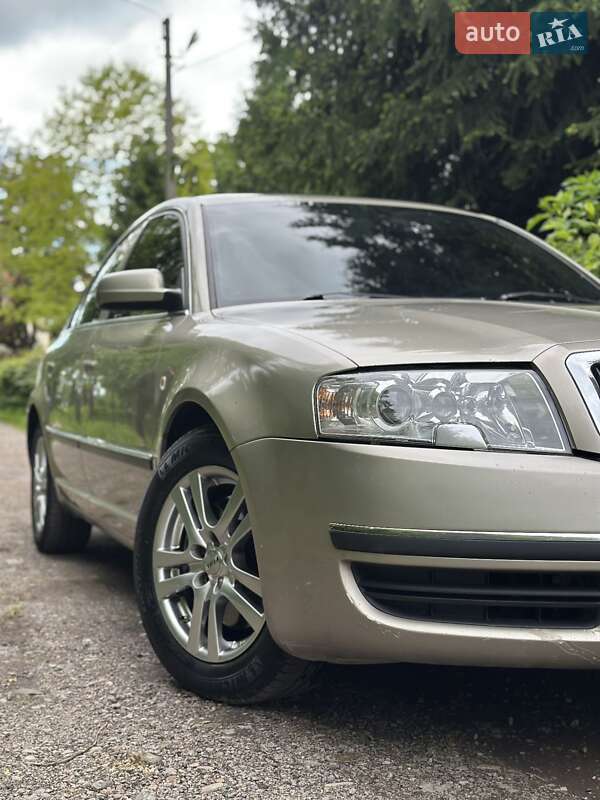Лифтбек Skoda Superb 2004 в Стрые