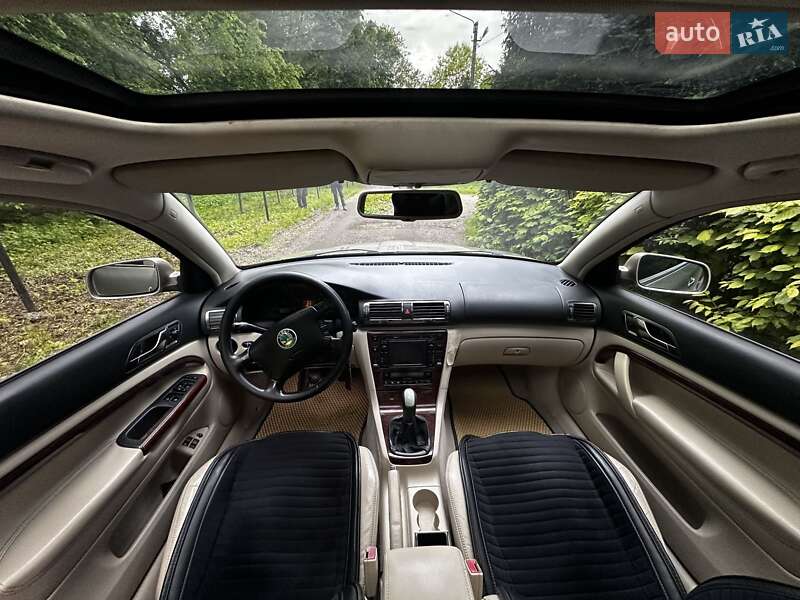 Лифтбек Skoda Superb 2004 в Стрые