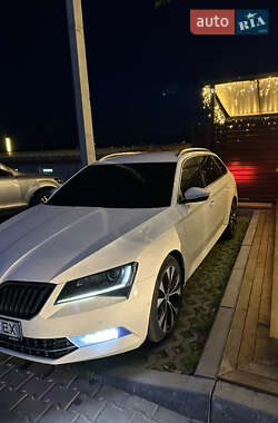 Универсал Skoda Superb 2019 в 
