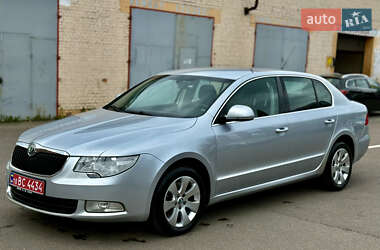 Лифтбек Skoda Superb 2009 в Ровно