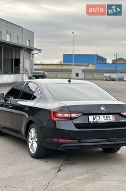 Ліфтбек Skoda Superb 2017 в 