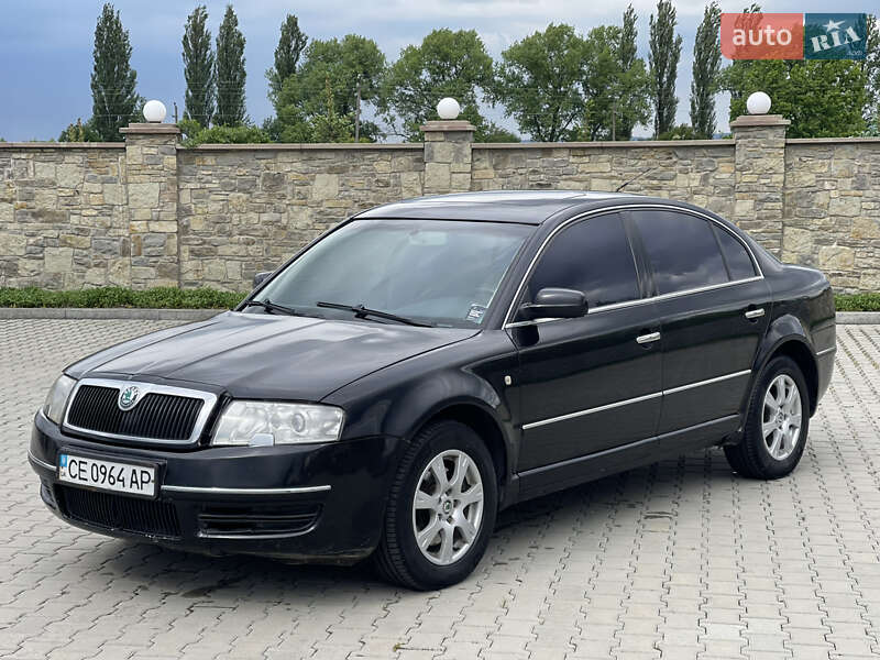 Лифтбек Skoda Superb 2003 в 
