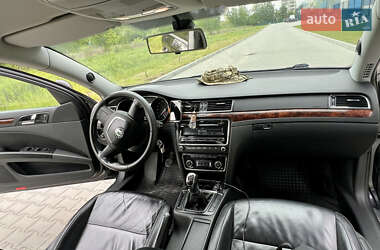 Лифтбек Skoda Superb 2009 в 
