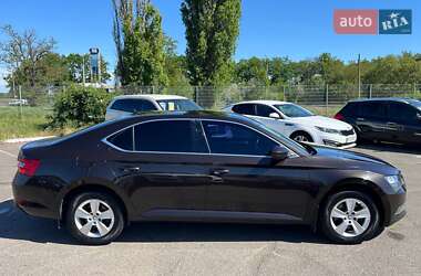 Лифтбек Skoda Superb 2018 в 