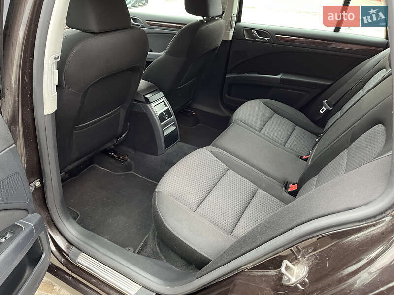 Універсал Skoda Superb 2012 в Умані