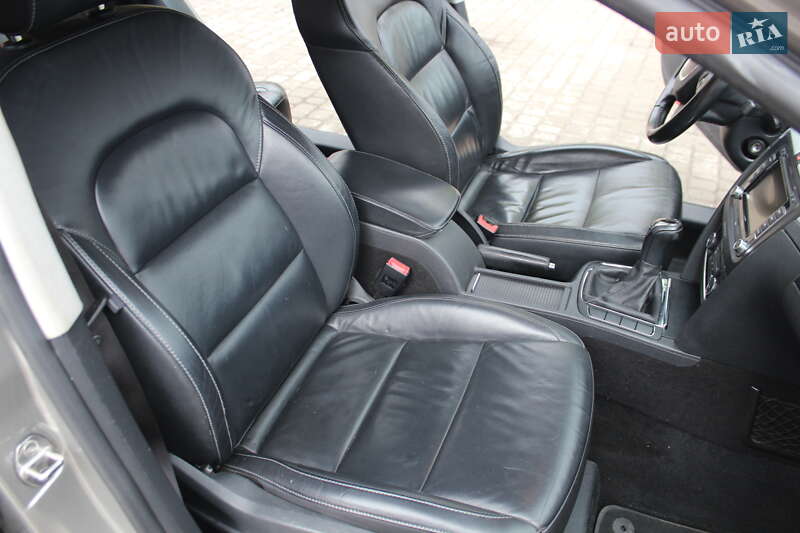 Универсал Skoda Superb 2012 в Жовкве