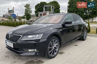 Ліфтбек Skoda Superb 2016 в Скалаті