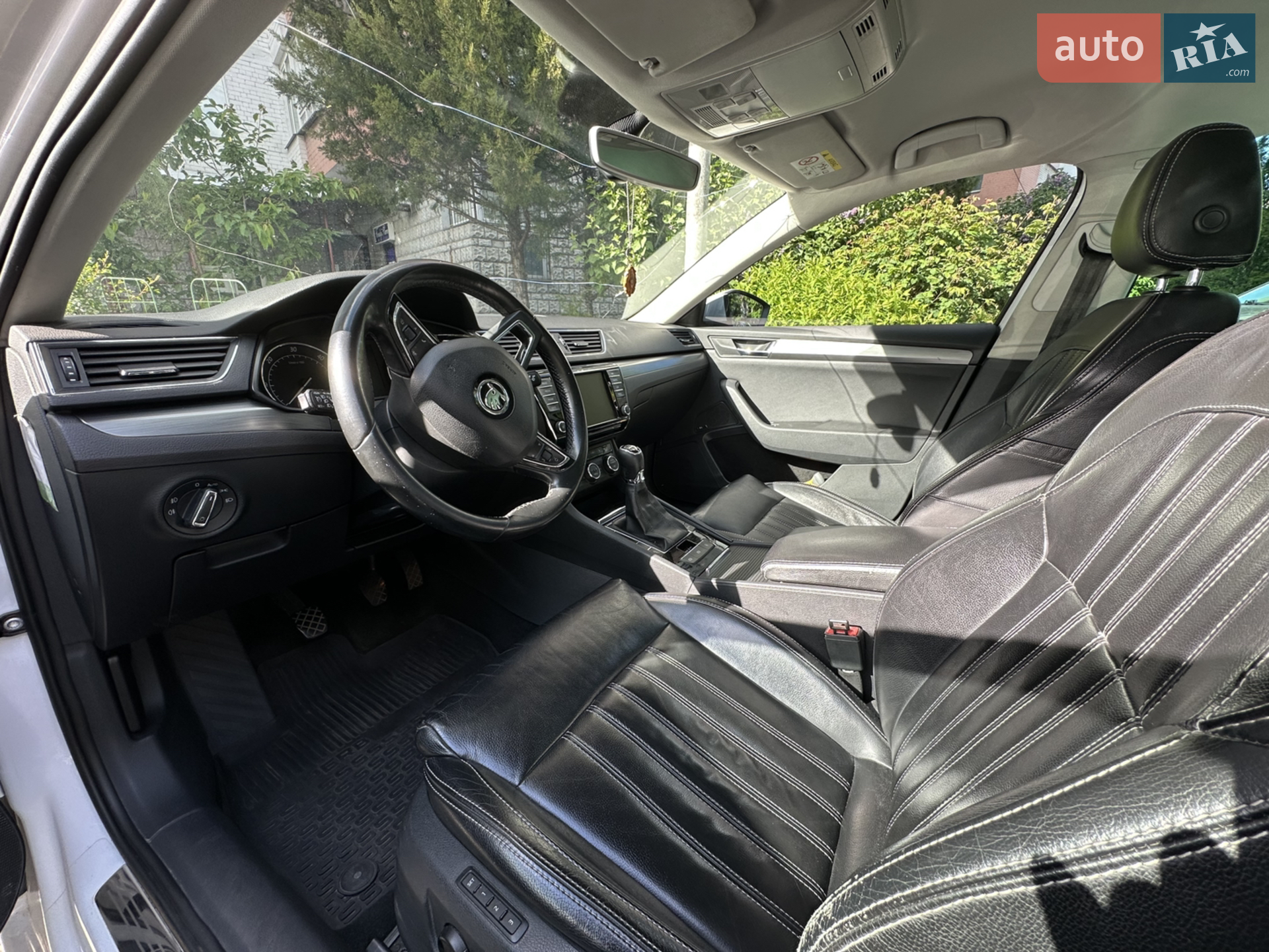 2015 Skoda Superb - мініатюра 12