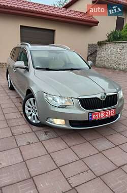 Универсал Skoda Superb 2011 в Ровно