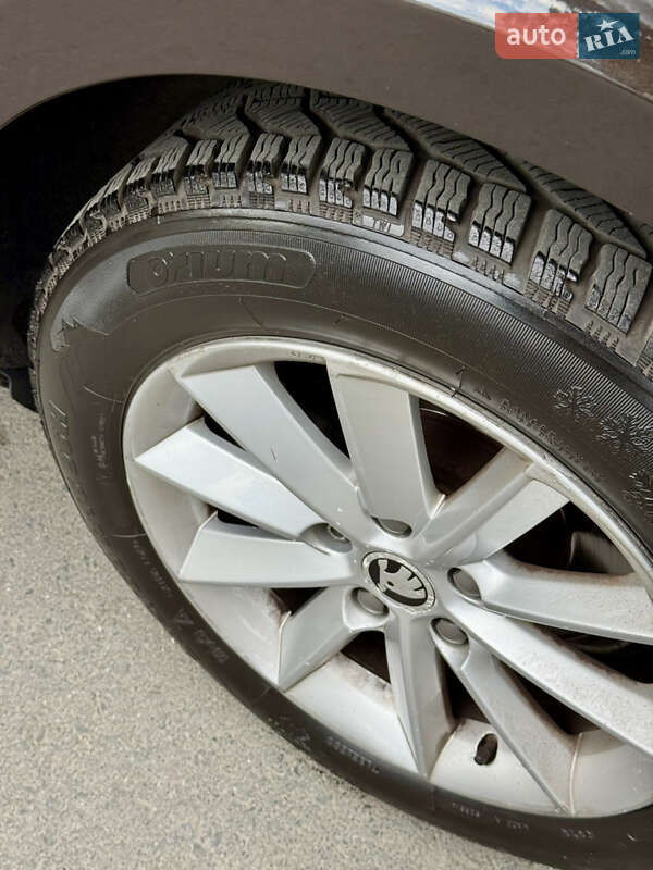 Лифтбек Skoda Superb 2014 в Измаиле
