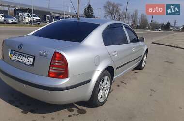 Ліфтбек Skoda Superb 2006 в 