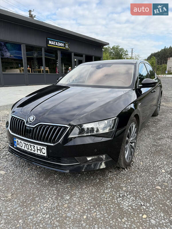Універсал Skoda Superb 2016 в 