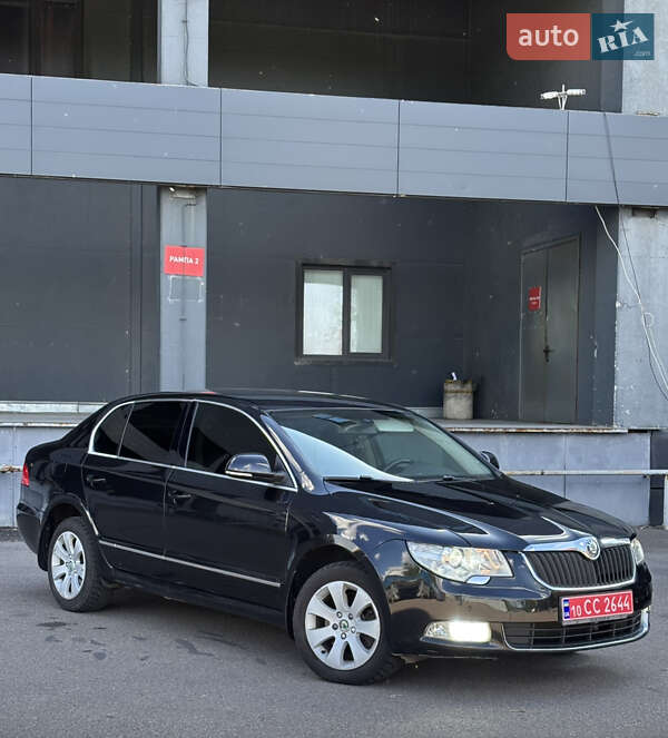 Ліфтбек Skoda Superb 2012 в Києві