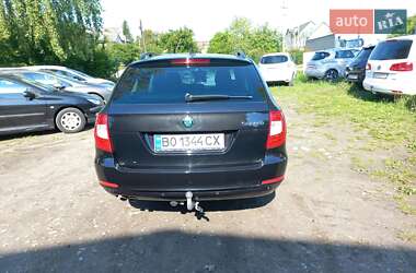 Універсал Skoda Superb 2012 в 