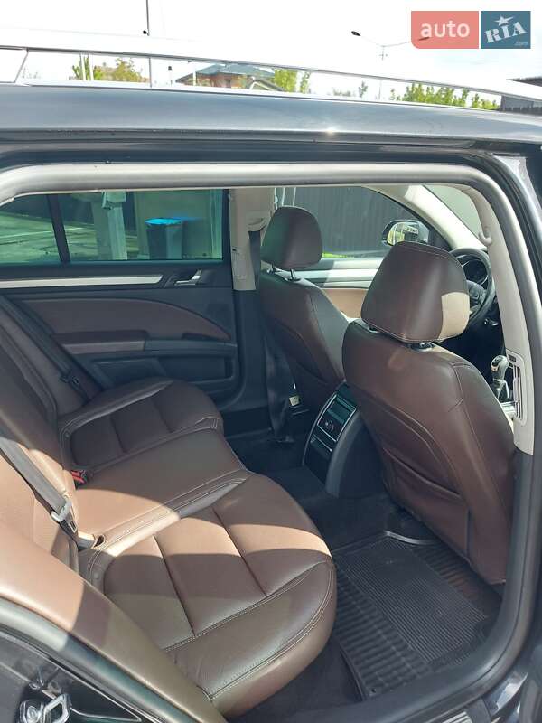 Універсал Skoda Superb 2012 в Львові