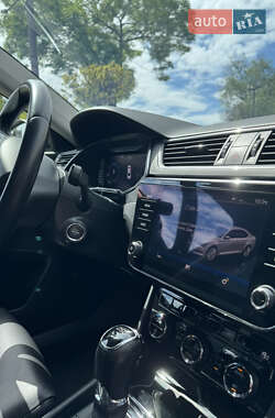 Лифтбек Skoda Superb 2018 в 